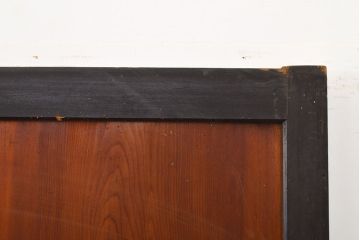 アンティーク建具　黒い框が和モダンな印象を高める板戸4枚セット(帯戸、引き戸)(R-051120)