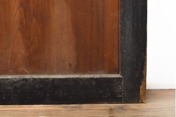 アンティーク建具　黒い框が和モダンな印象を高める板戸4枚セット(帯戸、引き戸)(R-051120)
