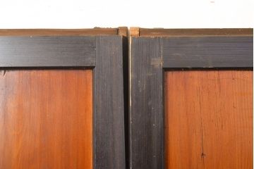 アンティーク建具　黒い框が和モダンな印象を高める板戸4枚セット(帯戸、引き戸)(R-051120)