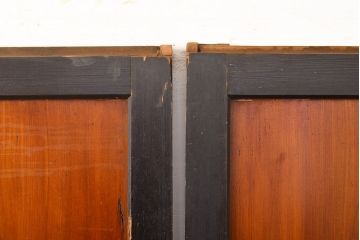 アンティーク建具　黒い框が和モダンな印象を高める板戸4枚セット(帯戸、引き戸)(R-051120)