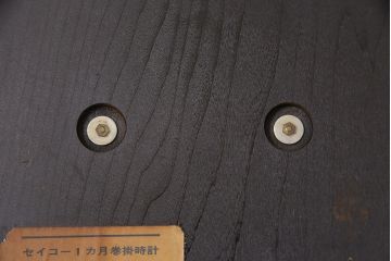 アンティーク雑貨　昭和レトロ　ペイント　ゼンマイ式　ミッドセンチュリーな雰囲気を醸しだす柱時計(振り子時計、掛け時計)(R-051127)