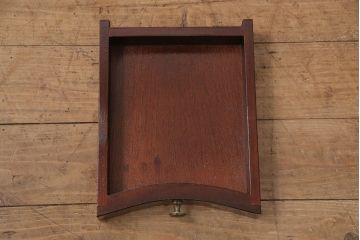 中古　美品　イタリア輸入家具　ディスプレイ台としてもおすすめ!クラシカルな佇まいが魅力のキドニーテーブル(サイドテーブル、コンソールテーブル、電話台、花台)(R-051136)
