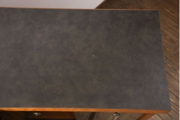 中古　美品　横浜クラシック家具　ダニエル(Daniel)　大容量の収納力が嬉しい!高級感と重厚感を兼ね備えたコーナーカウンター(収納棚、カウンターテーブル)(定価約160万円)(R-051149)