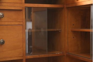 中古　美品　横浜クラシック家具　ダニエル(Daniel)　大容量の収納力が嬉しい!高級感と重厚感を兼ね備えたコーナーカウンター(収納棚、カウンターテーブル)(定価約160万円)(R-051149)