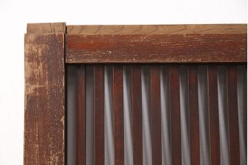 アンティーク建具　希少!総ケヤキ材製の厚手で丈夫な格子戸2枚セット(玄関戸、引き戸、建具)(R-051155)