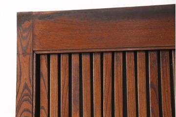 アンティーク建具　総ケヤキ材　細身のサイズが嬉しい!巾着金具がアクセントの格子蔵戸1枚(格子戸、建具、玄関戸、引き戸)(R-051156)