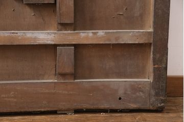 アンティーク建具　総ケヤキ材　細身のサイズが嬉しい!巾着金具がアクセントの格子蔵戸1枚(格子戸、建具、玄関戸、引き戸)(R-051156)