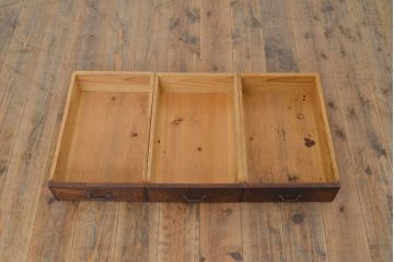 アンティーク家具　大正昭和初期　前面ケヤキ材　レトロな雰囲気漂う関東水屋箪笥(重ね箪笥、収納棚、食器棚、戸棚、キャビネット)(R-051160)