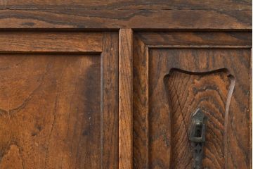 アンティーク家具　大正昭和初期　前面ケヤキ材　レトロな雰囲気漂う関東水屋箪笥(重ね箪笥、収納棚、食器棚、戸棚、キャビネット)(R-051160)