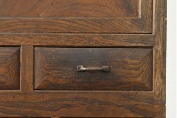 アンティーク家具　大正昭和初期　前面ケヤキ材　レトロな雰囲気漂う収納棚(関東水屋箪笥、戸棚、サイドキャビネット、サイドボード)(R-051161)