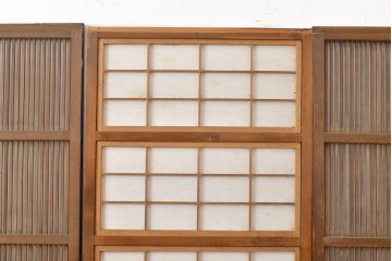 アンティーク建具　昭和初期　裏障子付き　上手物の幅狭万本格子戸3枚セット(引き戸、帯ガラス戸、障子戸)(R-051165)