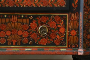 ハンガリーアンティーク　希少!　細やかなハンドペイントが素晴らしいワードローブ　(R-051170)