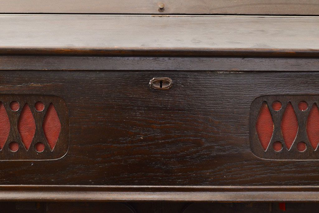 アンティーク雑貨　ジャンク品　昭和初期　ノスタルジックな雰囲気を演出するオルガン(ディスプレイ、店舗什器)(R-051171)