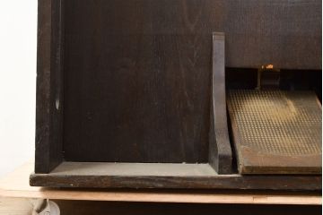 アンティーク雑貨　ジャンク品　昭和初期　ノスタルジックな雰囲気を演出するオルガン(ディスプレイ、店舗什器)(R-051171)