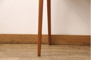 北欧ヴィンテージ　ビンテージ家具　チーク材　スタイリッシュなニーホールデスク(両袖机、在宅ワーク、在宅用ワークデスク)(R-051174)