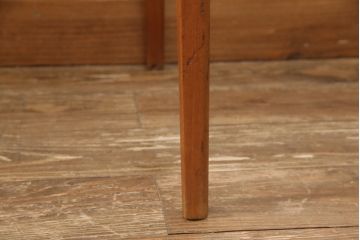 北欧ヴィンテージ　ビンテージ家具　チーク材　スタイリッシュなニーホールデスク(両袖机、在宅ワーク、在宅用ワークデスク)(R-051174)