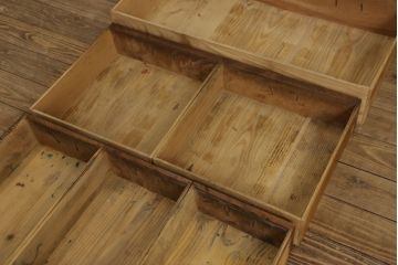 和製アンティーク　前面と側面にケヤキ材を使用した上手物の美濃帳場箪笥(収納箪笥、時代箪笥、和タンス)(R-051199)
