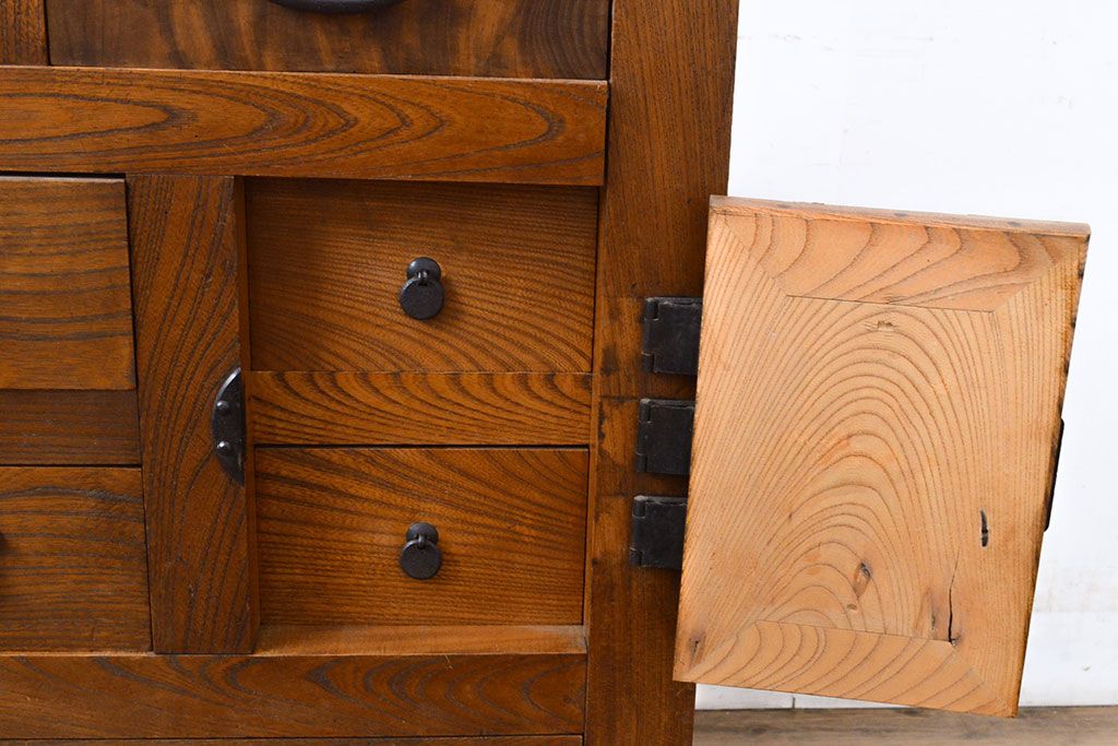 和製アンティーク　三方ケヤキ材　上手物!上質な和の空間づくりに活躍する美濃帳場箪笥(サイドボード、時代箪笥、和タンス)(R-051201)