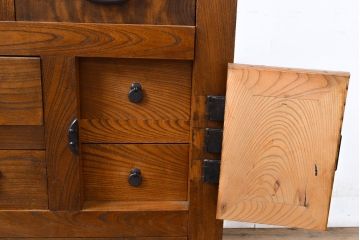 和製アンティーク　三方ケヤキ材　上手物!上質な和の空間づくりに活躍する美濃帳場箪笥(サイドボード、時代箪笥、和タンス)(R-051201)