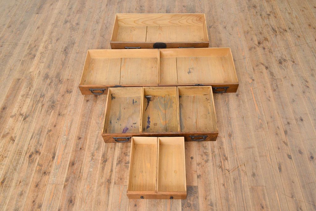 和製アンティーク　三方ケヤキ材　上手物!上質な和の空間づくりに活躍する美濃帳場箪笥(サイドボード、時代箪笥、和タンス)(R-051201)