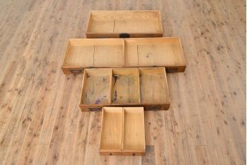 和製アンティーク　三方ケヤキ材　上手物!上質な和の空間づくりに活躍する美濃帳場箪笥(サイドボード、時代箪笥、和タンス)(R-051201)