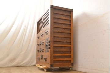 和製アンティーク　三方ケヤキ材　上手物!上質な和の空間づくりに活躍する美濃帳場箪笥(サイドボード、時代箪笥、和タンス)(R-051201)