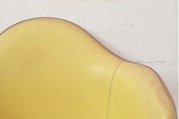 ジャンク品　アメリカヴィンテージ　イームズ　Hermanmiller(ハーマンミラー社)のアームシェルチェア(サイドチェア、椅子)(R-051202)