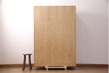 中古　美品　希少品　三方紫檀(シタン)材・内側総桐　上手物!珍しいつくりの桐箪笥(大丸、四方丸)(衣装箪笥、着物箪笥、和タンス、桐たんす)(定価約130万円)(R-051203)