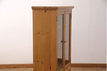 中古　PENNY WISE(ペニーワイズ)　パイン材　絶版品!希少!明るい色合いが優しさと温もりを感じさせるブックケース(本箱、飾り棚、収納棚、サイドキャビネット、カップボード)(定価約14万円)(R-051208)