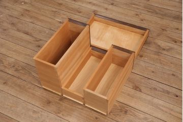 中古　美品　松本民芸家具　ラッシ座面が魅力!洗練された大人の空間を演出するドレッサー&スツールセット(鏡台、ミラー、椅子)(R-051209)