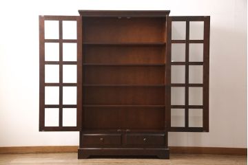 中古　美品　北海道民芸家具　和洋折衷どちらのお部屋にも馴染むブックケース(本箱、収納棚、キャビネット、飾り棚)(R-051210)