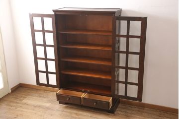 中古　美品　北海道民芸家具　和洋折衷どちらのお部屋にも馴染むブックケース(本箱、収納棚、キャビネット、飾り棚)(R-051210)