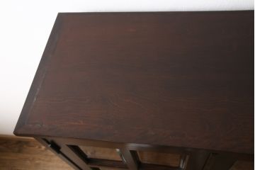 中古　美品　北海道民芸家具　上質なつくりとクラシカルな佇まいが素敵な本箱(ブックケース、収納棚、サイドキャビネット、飾り棚)(R-051211)