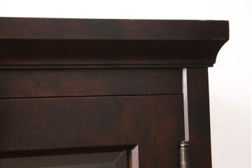 中古　美品　北海道民芸家具　上質なつくりとクラシカルな佇まいが素敵な本箱(ブックケース、収納棚、サイドキャビネット、飾り棚)(R-051211)