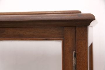 アンティーク家具　カバ材　扉がおしゃれな雰囲気を高める卓上ガラスケース(ショーケース、陳列棚、飾り棚)(R-051213)