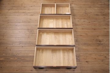 中古　美品　岩谷堂箪笥　迫力のある杢目と金具が存在感を放つ整理箪笥(衣装箪笥、引き出し、チェスト)(R-051214)