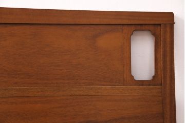 中古　DREXEL HERITAGE(ドレクセルヘリテージ)　Triune(トライユン)　シモンズ　落ち着いた雰囲気づくりを叶えるベッド(ダブル、ワイドダブル)(R-051217)