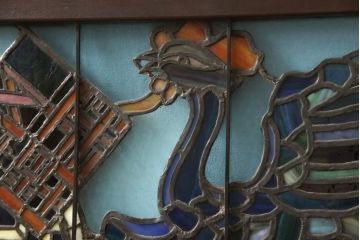 和製アンティーク　希少品!独特な意匠から貫録を感じさせるステンドグラス窓2枚セット(建具、引き戸、明り取り)(R-051223)