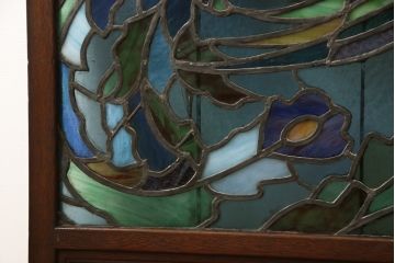 和製アンティーク　希少品!独特な意匠から貫録を感じさせるステンドグラス窓2枚セット(建具、引き戸、明り取り)(R-051223)