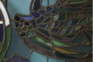 和製アンティーク　希少品!独特な意匠から貫録を感じさせるステンドグラス窓2枚セット(建具、引き戸、明り取り)(R-051223)