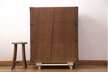 和製アンティーク　上手物!味わい深い木肌と黒い金具が貫録を感じさせる総桐帳場箪笥(時代箪笥、収納箪笥、引き出し)(R-051226)