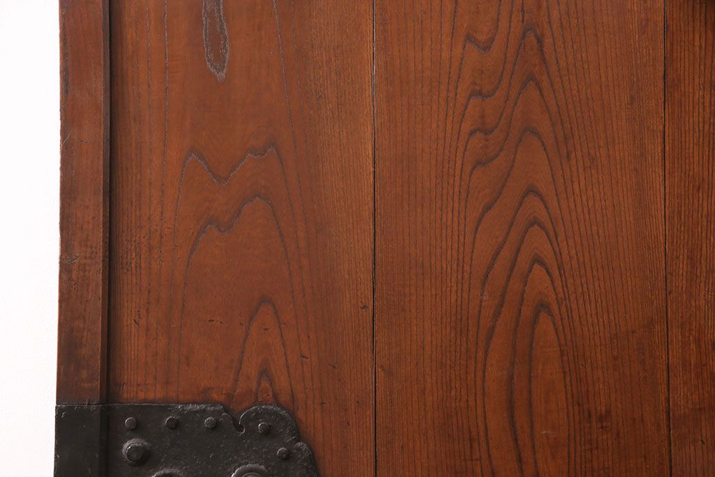 アンティーク建具　明治期　総ケヤキ材　漆塗り　和の情緒あふれる蔵戸(玄関戸、玄関ドア、引き戸)(R-051228)