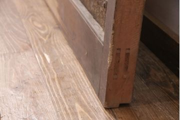 アンティーク建具　明治大正期　総ケヤキ材　腰板の金具が重厚感を高める富山蔵戸(玄関戸、玄関ドア、引き戸)(R-051229)