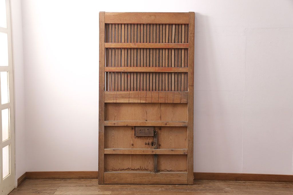 アンティーク建具　大正昭和初期　総ケヤキ材　上品な佇まいが魅力の富山蔵戸(玄関戸、玄関ドア、引き戸)(R-051231)