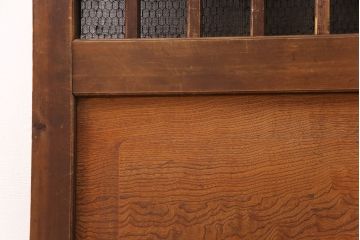 アンティーク建具　明治大正期　ヒノキ材　腰板ケヤキ材　亀甲金網付き　木の温もりを感じられる格子蔵戸(玄関戸、玄関ドア、引き戸)(R-051232)