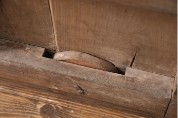 アンティーク建具　明治大正期　栗材　和の情緒あふれる蔵戸(玄関戸、玄関ドア、引き戸)(R-051233)