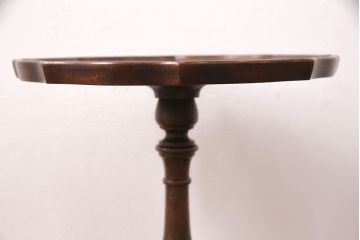 イギリスアンティーク　マホガニー材　クラシカルな空間づくりに活躍するサイドテーブル(ワインテーブル、コーヒテーブル、花台)(R-051235)