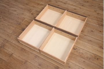 ラフジュ工房オリジナル　古建具リメイク　格子の彫刻が可愛らしいアクセントになっているテレビ台(テレビボード、ローボード、リビングボード、収納棚)(R-051241)