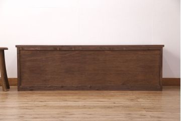 ラフジュ工房オリジナル　古建具リメイク　格子の彫刻が可愛らしいアクセントになっているテレビ台(テレビボード、ローボード、リビングボード、収納棚)(R-051241)