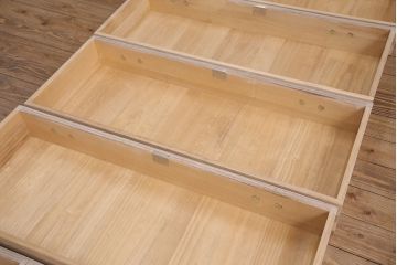 中古　上品な意匠が魅力的な加茂総桐箪笥(並厚、四方丸)(総桐たんす、衣装箪笥、着物箪笥、和タンス)(定価約80万円)(R-051242)